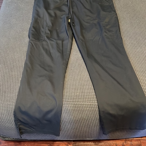Greys anatomy scrub pants - Picture 2 of 5